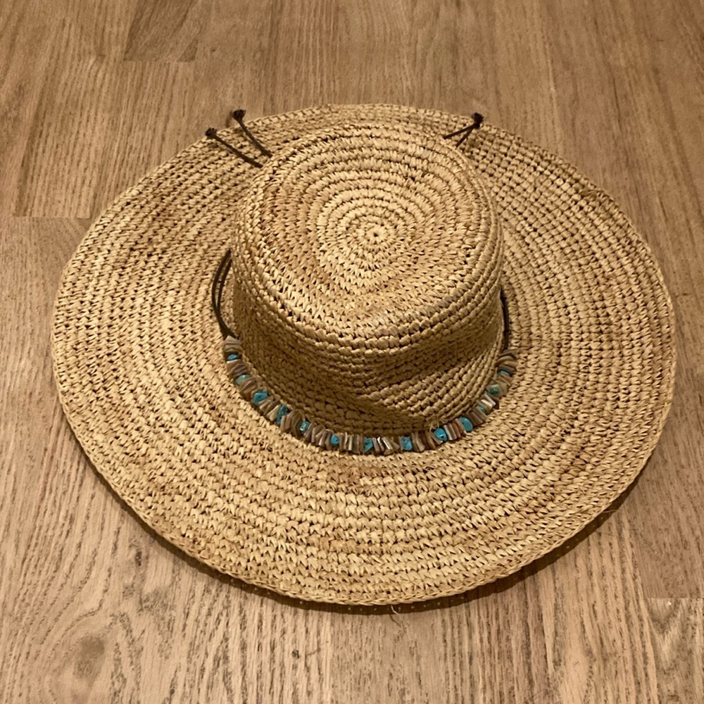Wallaroo hat excellent condition